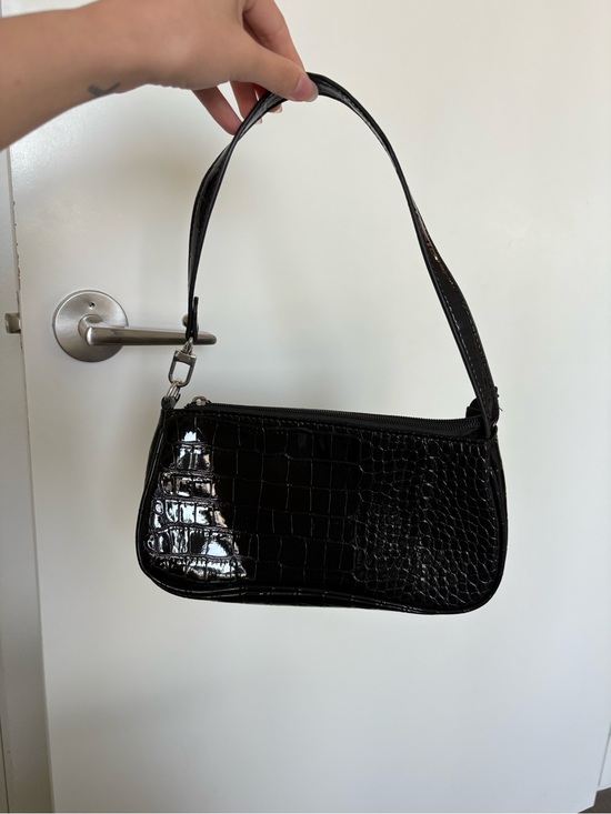 SHEIN Handbags - Black Croc-Effect shoulder bag